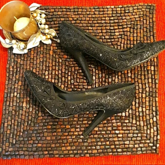 Delicious Black Glitter and Lace Heels - Picture 2 of 7